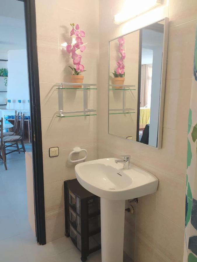 Apartamento Palmeras La Pineda Bagian luar foto