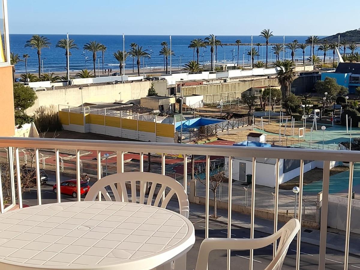 Apartamento Palmeras La Pineda Bagian luar foto
